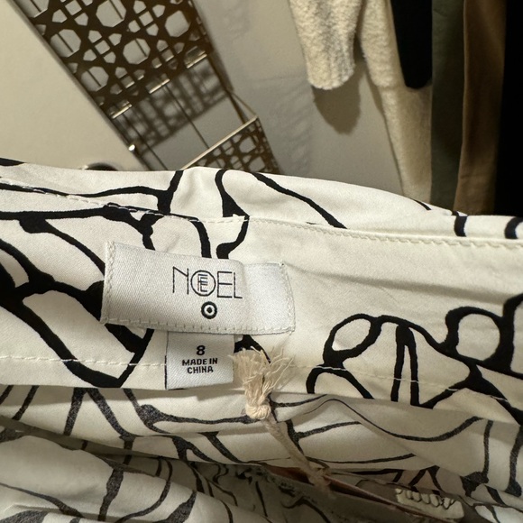 TargetXFeNoel. One Shoulder. Black and White. Print. Top. - Picture 6 of 6